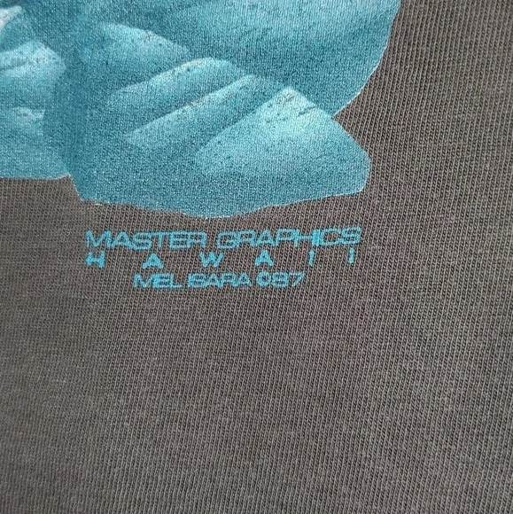 VINTAGE Master Graphics‎ Hawaii "Local Boys Rip" Graphic T-Shirt  Mel Isara 1987 - Picture 12 of 16